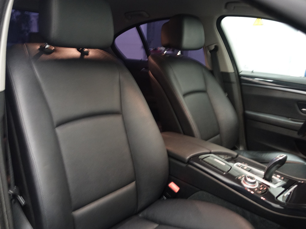 
BMW 5 Serie F10 520i High Exe M Sport Aut- Xenon Led, Leder, Clima, Verwarmd Elektrische interieur vol									