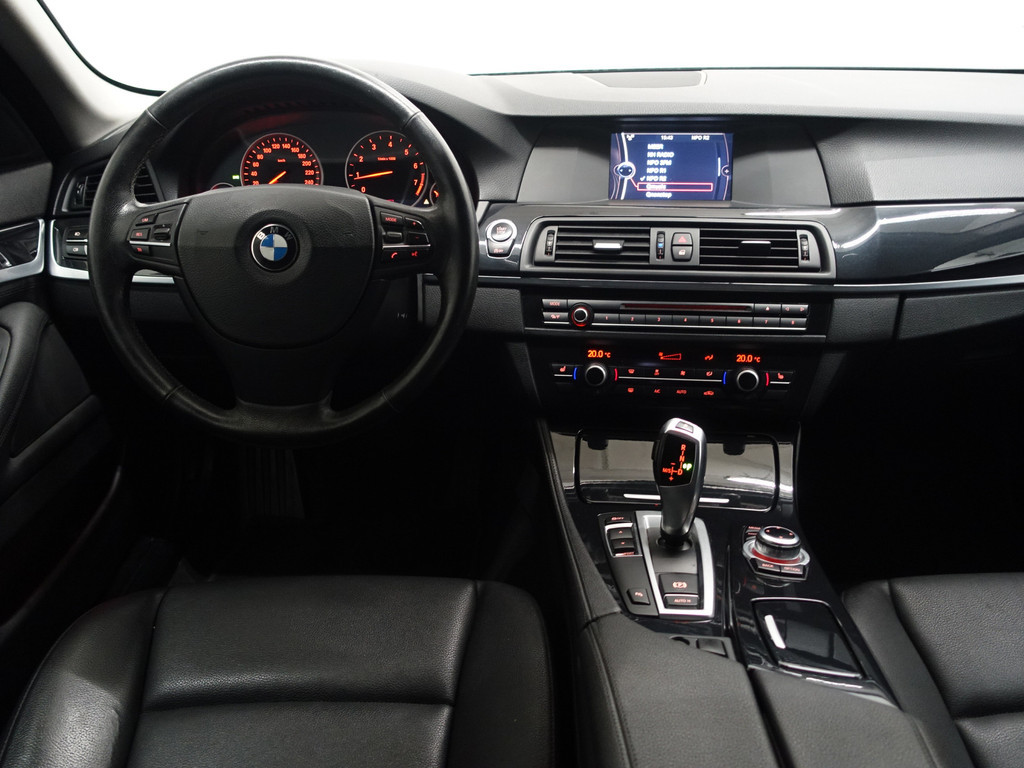 
BMW 5 Serie F10 520i High Exe M Sport Aut- Xenon Led, Leder, Clima, Verwarmd Elektrische interieur vol									