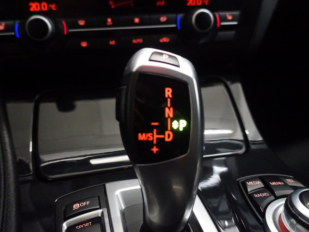 
BMW 5 Serie F10 520i High Exe M Sport Aut- Xenon Led, Leder, Clima, Verwarmd Elektrische interieur vol									