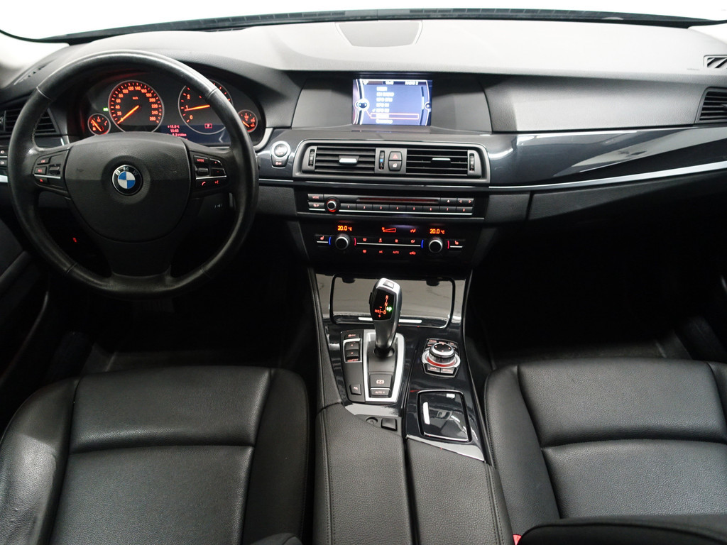 
BMW 5 Serie F10 520i High Exe M Sport Aut- Xenon Led, Leder, Clima, Verwarmd Elektrische interieur vol									