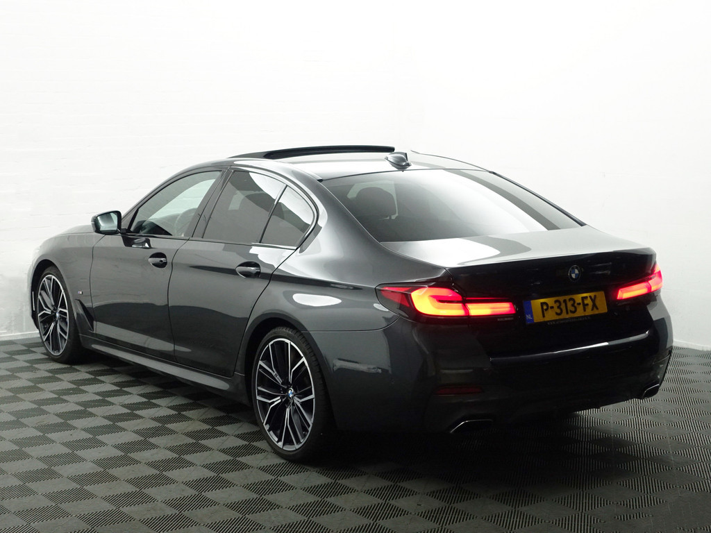 
BMW 5 Serie 530i M Performance Aut- Schuifdak, Sport Uitlaat, Sfeerverlichting, Head Up, Memory Seats, Laser Led vol									