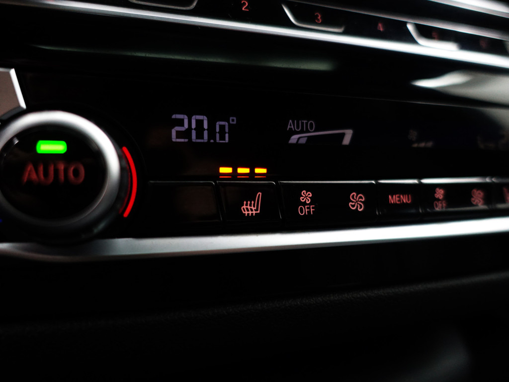 
BMW 5 Serie 530i M Performance Aut- Schuifdak, Sport Uitlaat, Sfeerverlichting, Head Up, Memory Seats, Laser Led vol									