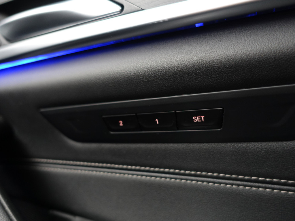 
BMW 5 Serie 530i M Performance Aut- Schuifdak, Sport Uitlaat, Sfeerverlichting, Head Up, Memory Seats, Laser Led vol									