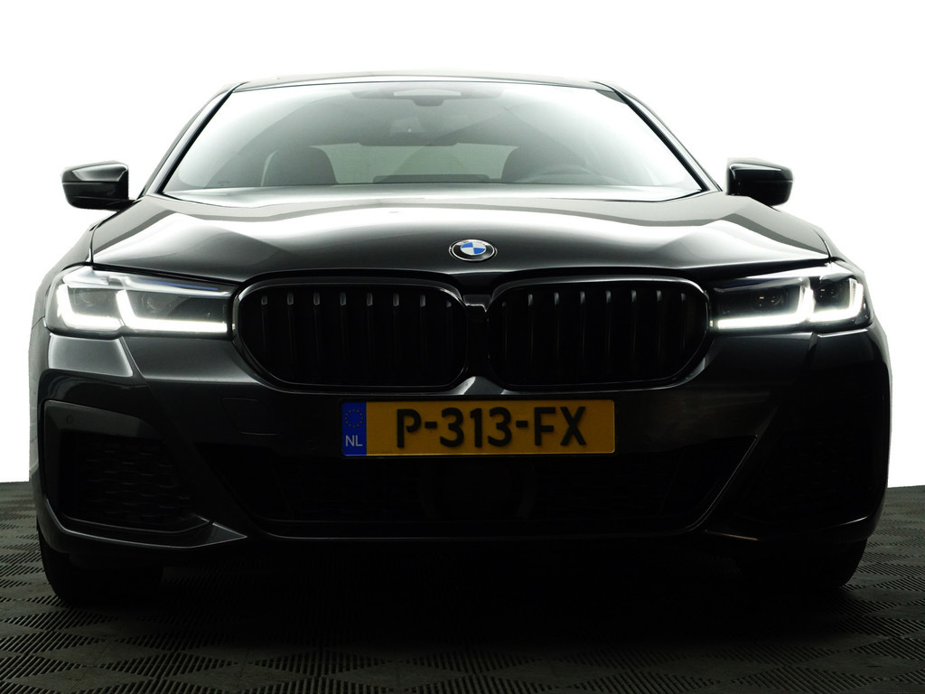 
BMW 5 Serie 530i M Performance Aut- Schuifdak, Sport Uitlaat, Sfeerverlichting, Head Up, Memory Seats, Laser Led vol									
