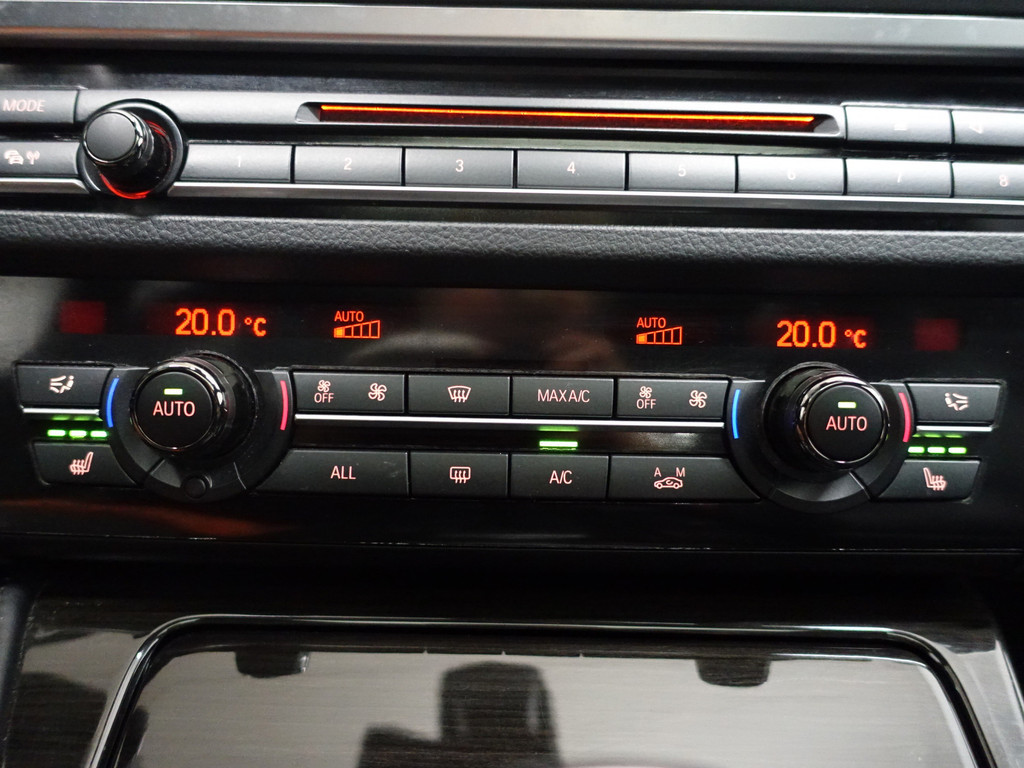 
BMW 5 Serie M550xd Performance 380Pk Aut- Panodak, Xenon Led, Camera, Virtual Cockpit, Head Up, Memory vol									