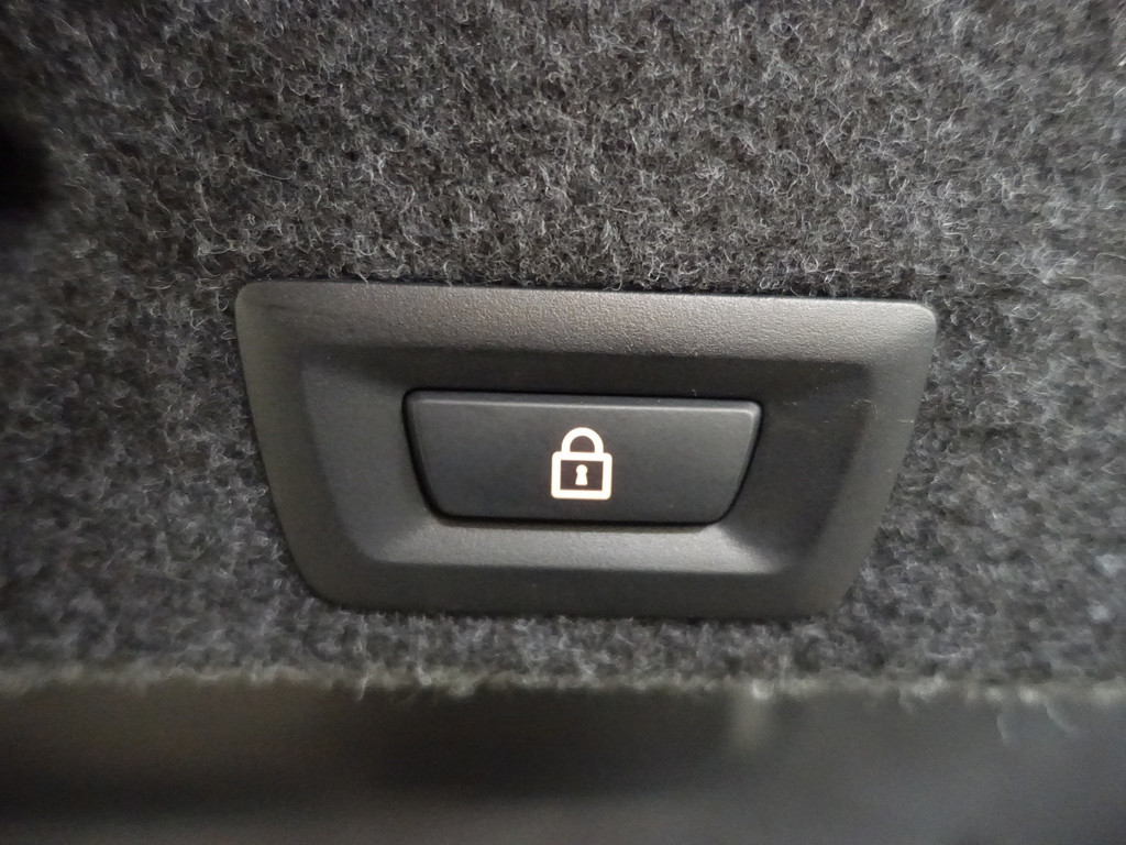 
BMW 5 Serie M550xd Performance 380Pk Aut- Panodak, Xenon Led, Camera, Virtual Cockpit, Head Up, Memory vol									