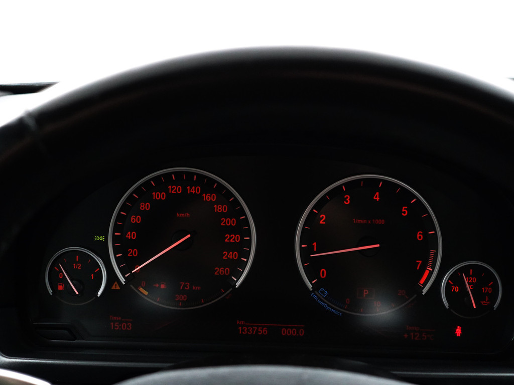 
								BMW 5 Serie 550xi M Sport Aut- Dealer Onderhouden, Soft Close, Schuifdak, Head Up, Memory, Xenon Led, Camera vol									