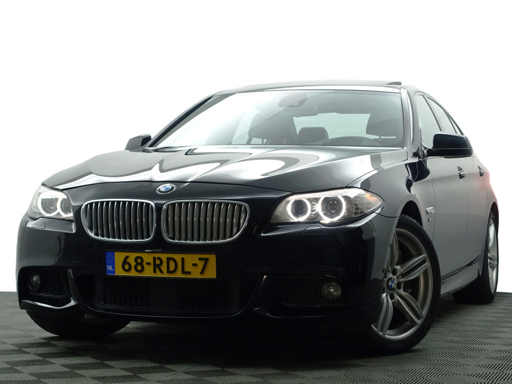 
								BMW 5 Serie 550xi M Sport Aut- Dealer Onderhouden, Soft Close, Schuifdak, Head Up, Memory, Xenon Led, Camera vol									