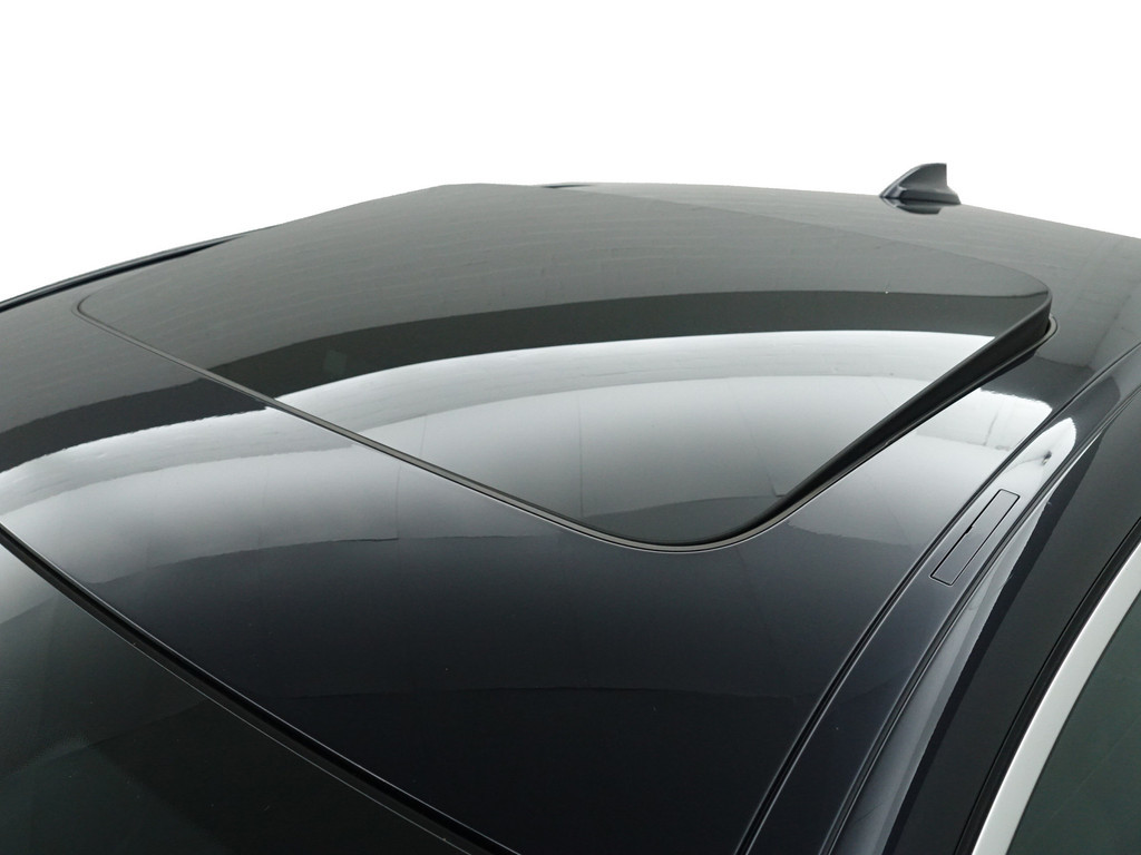 
BMW 5 Serie 530e iPerformance M Sport Aut- Schuifdak, Memory, 360 Camera, Stuur/Stoelverwarming, Sfeerverlichting vol									