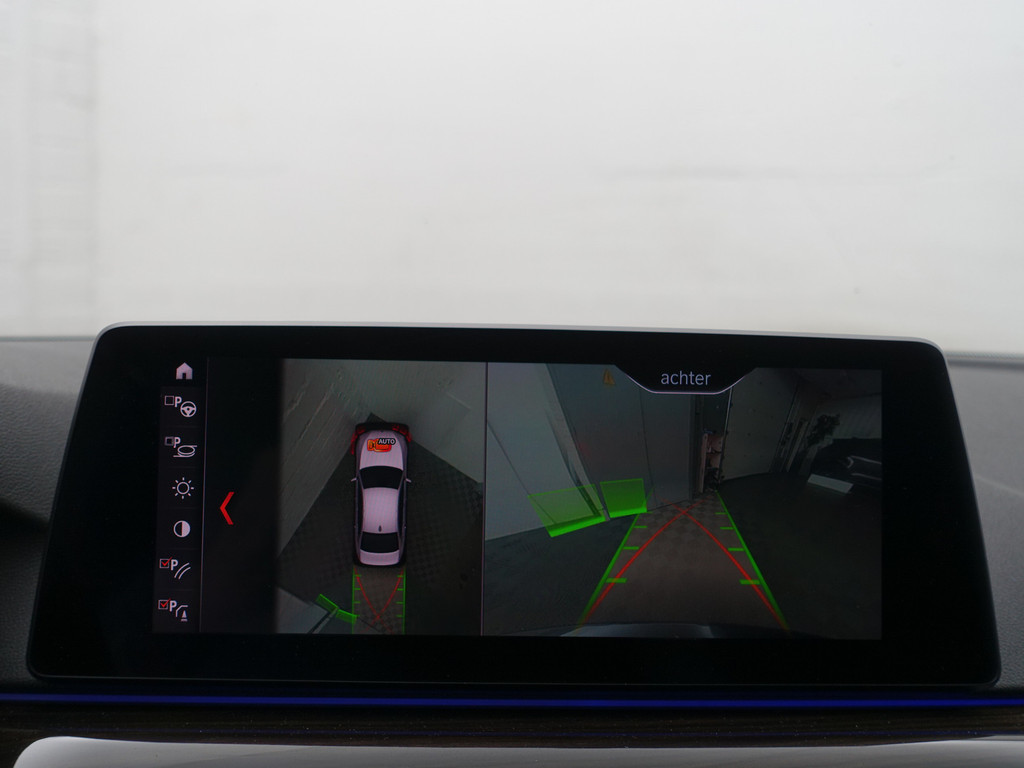 
BMW 5 Serie 530e iPerformance M Sport Aut- Schuifdak, Memory, 360 Camera, Stuur/Stoelverwarming, Sfeerverlichting vol									