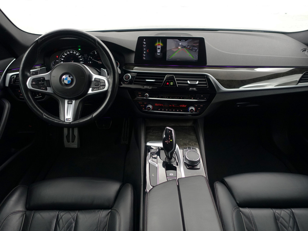 
BMW 5 Serie 520d xDrive M Sport Aut- Design Leder Interieur, Sfeerverlichting, Memory, Stuur/Stoelverwarming, Standkachel vol									