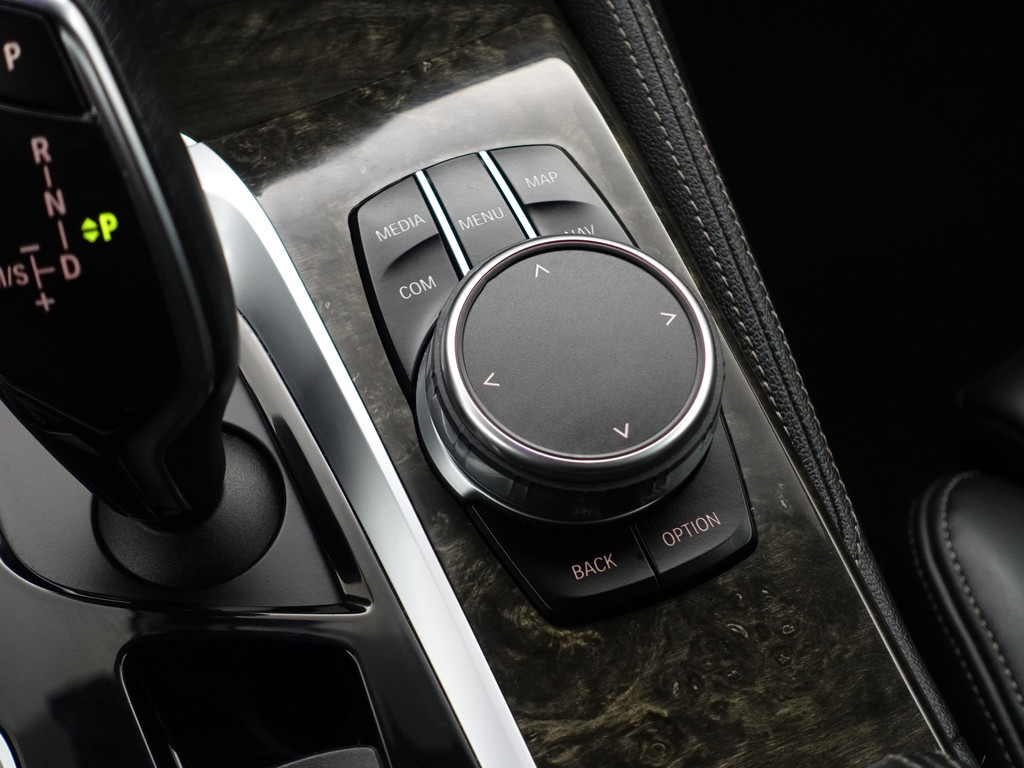 
BMW 5 Serie 520d xDrive M Sport Aut- Design Leder Interieur, Sfeerverlichting, Memory, Stuur/Stoelverwarming, Standkachel vol									