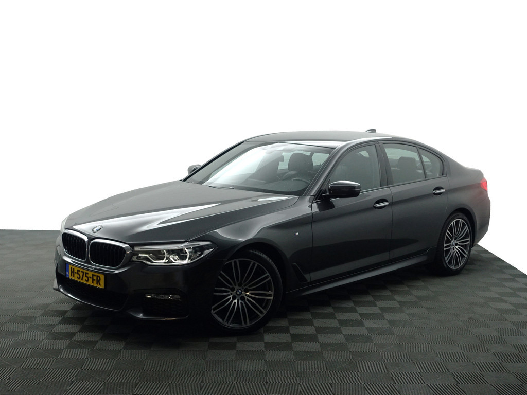 
BMW 5 Serie 520d xDrive M Sport Aut- Design Leder Interieur, Sfeerverlichting, Memory, Stuur/Stoelverwarming, Standkachel vol									