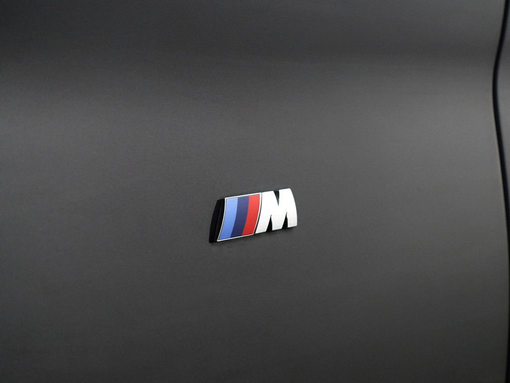 
BMW 5 Serie 520d xDrive M Sport Aut- Design Leder Interieur, Sfeerverlichting, Memory, Stuur/Stoelverwarming, Standkachel vol									