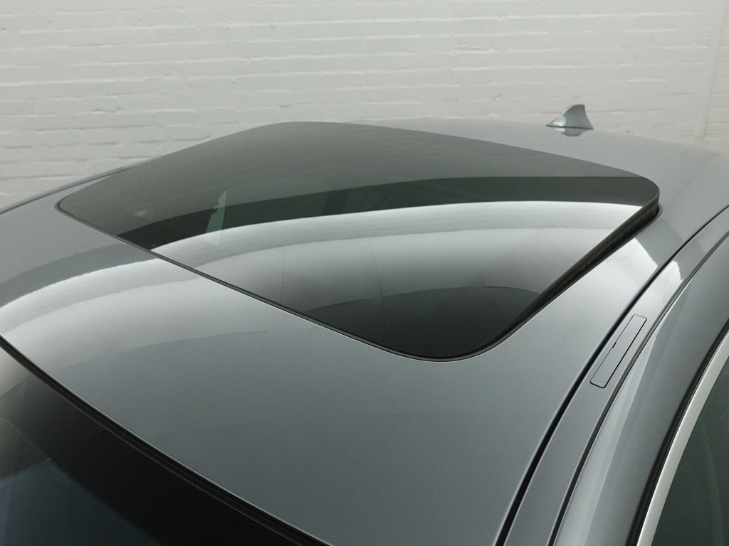 
BMW 5 Serie 528i High Executive+ Aut- Schuifdak, Soft Close, Head Up, Camera, Memory, Standkachel, Elek Trekhaak, Virtual Cockpit vol									