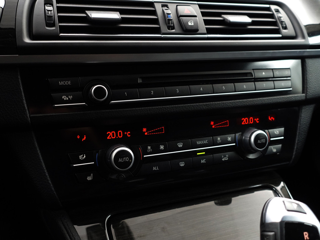 
BMW 5 Serie 528i High Executive+ Aut- Schuifdak, Soft Close, Head Up, Camera, Memory, Standkachel, Elek Trekhaak, Virtual Cockpit vol									