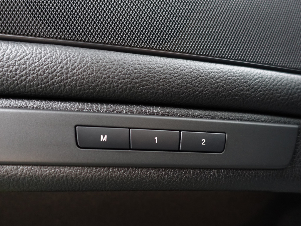 
BMW 5 Serie 528i High Executive+ Aut- Schuifdak, Soft Close, Head Up, Camera, Memory, Standkachel, Elek Trekhaak, Virtual Cockpit vol									