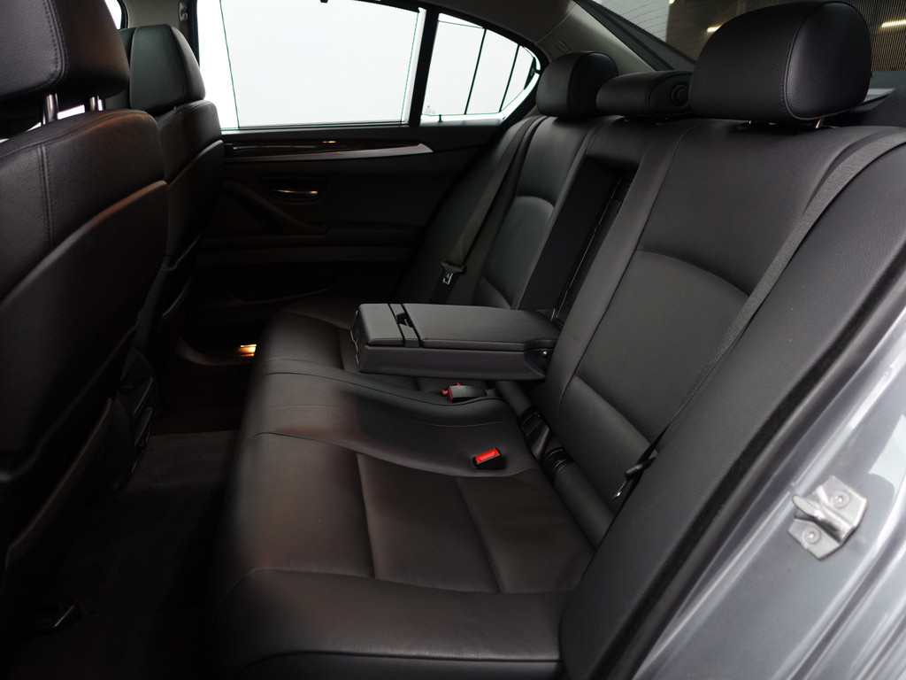 
BMW 5 Serie 528i High Executive+ Aut- Schuifdak, Soft Close, Head Up, Camera, Memory, Standkachel, Elek Trekhaak, Virtual Cockpit vol									