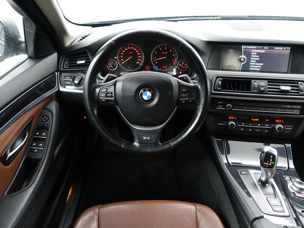 
								BMW 5 Serie F10 523i M Performance Aut- Xenon Led, Sport Leder Interieur, Cruise, Clima, Bluetooth Audio vol									