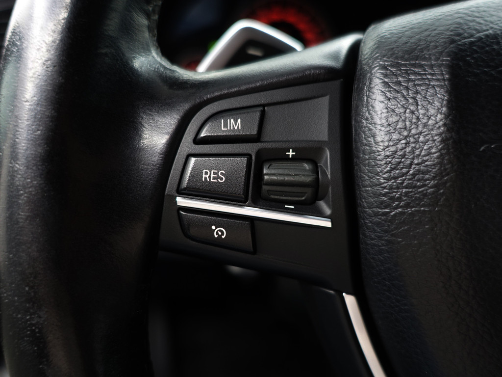 
								BMW 5 Serie F10 523i M Performance Aut- Xenon Led, Sport Leder Interieur, Cruise, Clima, Bluetooth Audio vol									