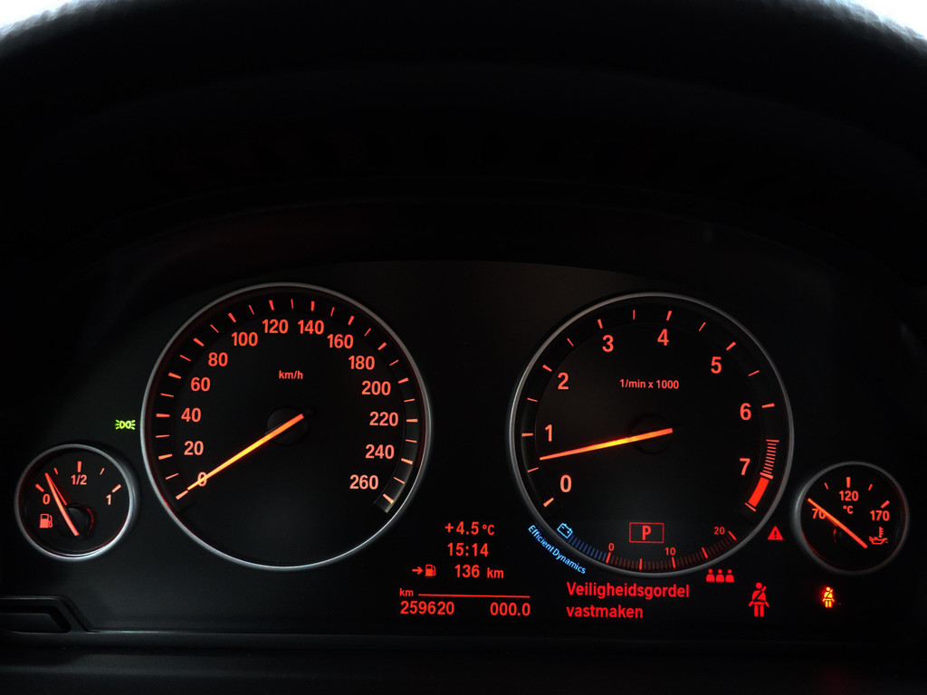 
								BMW 5 Serie F10 523i M Performance Aut- Xenon Led, Sport Leder Interieur, Cruise, Clima, Bluetooth Audio vol									