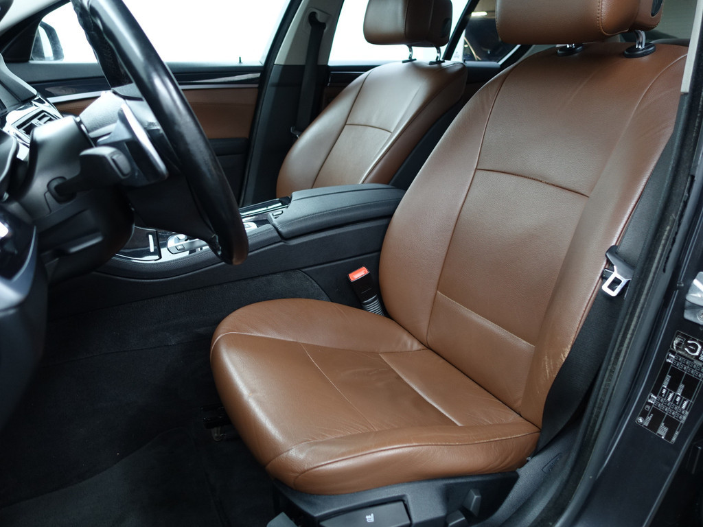 
								BMW 5 Serie F10 523i M Performance Aut- Xenon Led, Sport Leder Interieur, Cruise, Clima, Bluetooth Audio vol									