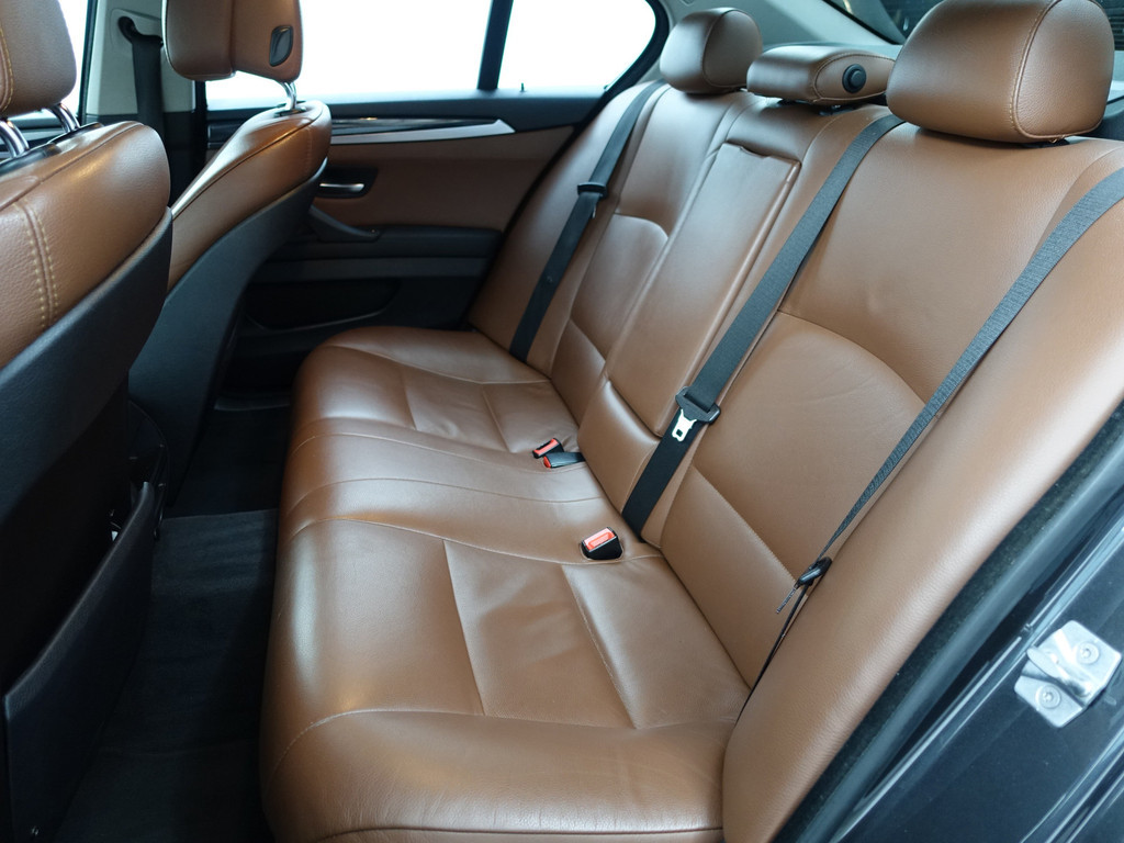 
								BMW 5 Serie F10 523i M Performance Aut- Xenon Led, Sport Leder Interieur, Cruise, Clima, Bluetooth Audio vol									