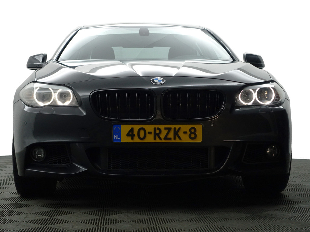 
								BMW 5 Serie F10 523i M Performance Aut- Xenon Led, Sport Leder Interieur, Cruise, Clima, Bluetooth Audio vol									