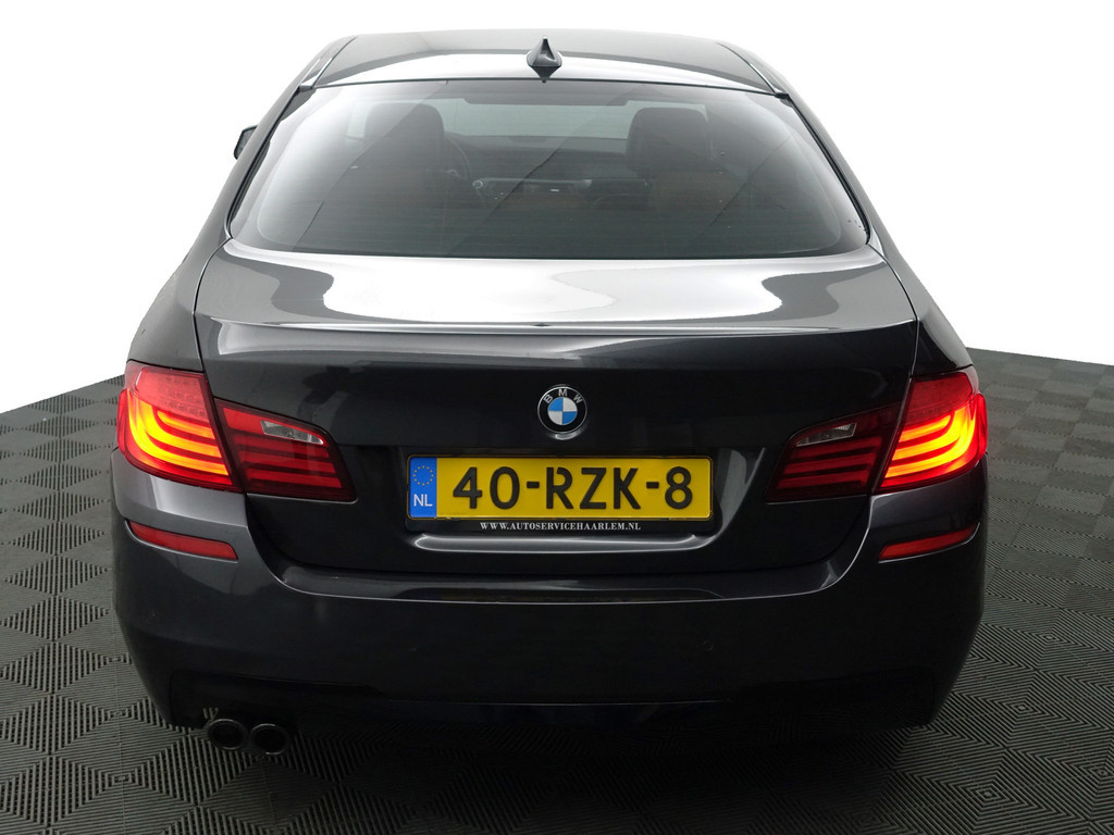 
								BMW 5 Serie F10 523i M Performance Aut- Xenon Led, Sport Leder Interieur, Cruise, Clima, Bluetooth Audio vol									