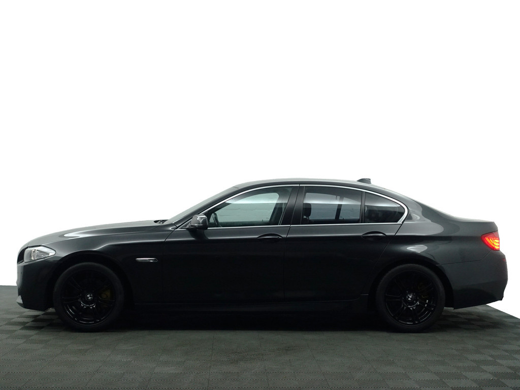 
								BMW 5 Serie F10 523i M Performance Aut- Xenon Led, Sport Leder Interieur, Cruise, Clima, Bluetooth Audio vol									