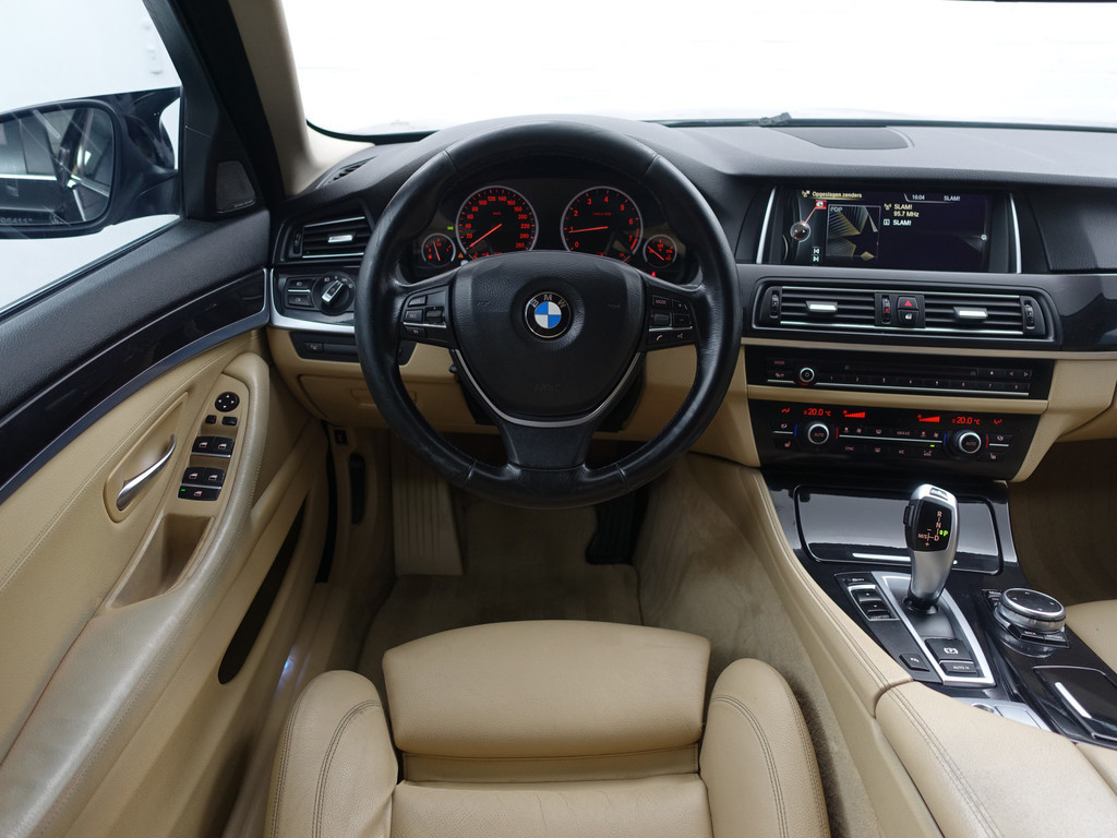 
BMW 5 Serie 528i M Sport Aut- Harman Kardon, Xenon Led, Head Up, Virtual Cockpit, Park Assist, Sport Leder Interieur vol									
