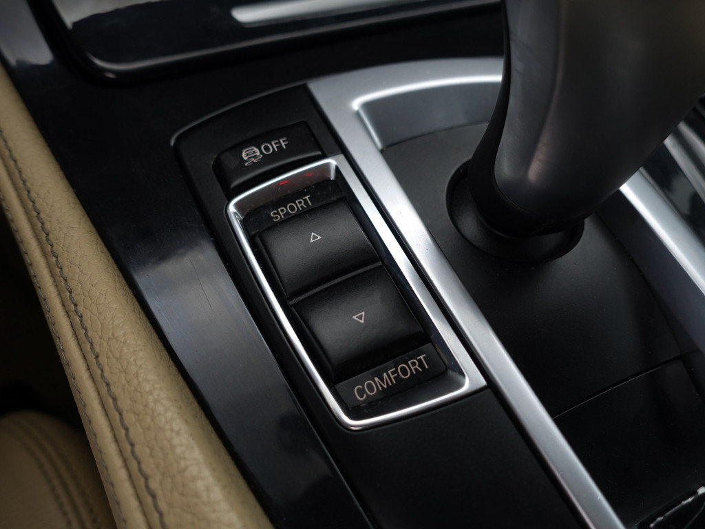 
BMW 5 Serie 528i M Sport Aut- Harman Kardon, Xenon Led, Head Up, Virtual Cockpit, Park Assist, Sport Leder Interieur vol									