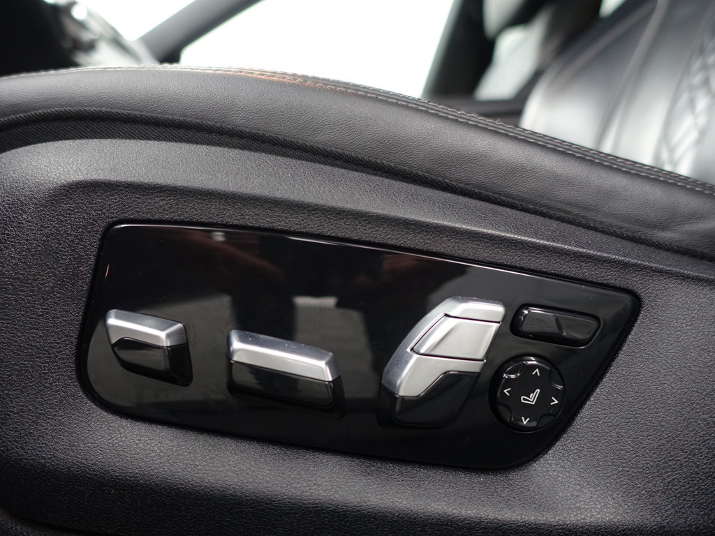 
BMW 6 Serie Gran Turismo 620d M Sport Black Edition Aut- Massage Seats, 360 Camera, Harman Kardon, Sfeerverlichting, Carplay vol									