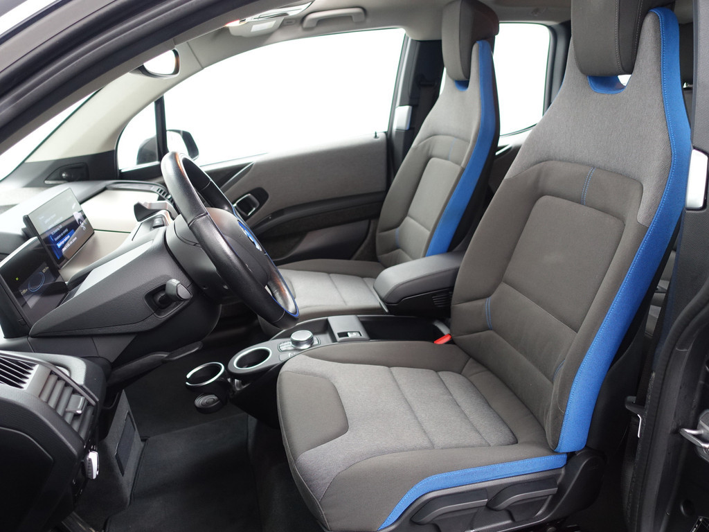 
								BMW i3 Basis iPerformance 94Ah 33 kWh M Sport- Panoramadak, Harman Kardon, Camera, Navi, Xenon Led, Stoelverwarming vol									