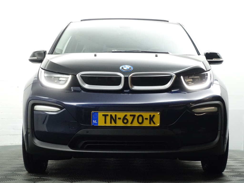 
								BMW i3 Basis iPerformance 94Ah 33 kWh M Sport- Panoramadak, Harman Kardon, Camera, Navi, Xenon Led, Stoelverwarming vol									