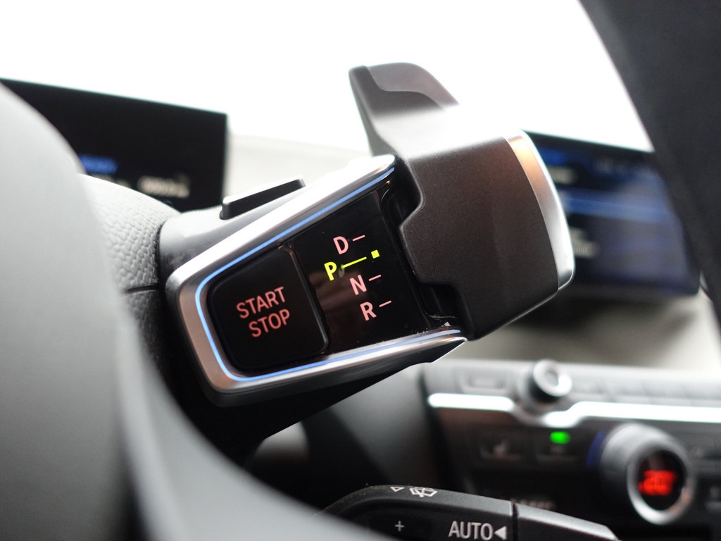 
								BMW i3 Basis High Executive 22 kWh Aut- Harman Kardon, Xenon Led, Camera, Navi, Stoelverwarming vol									