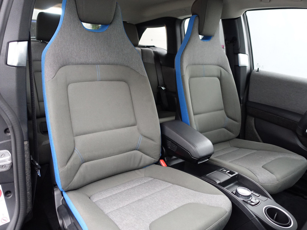 
								BMW i3 Basis High Executive 22 kWh Aut- Harman Kardon, Xenon Led, Camera, Navi, Stoelverwarming vol									