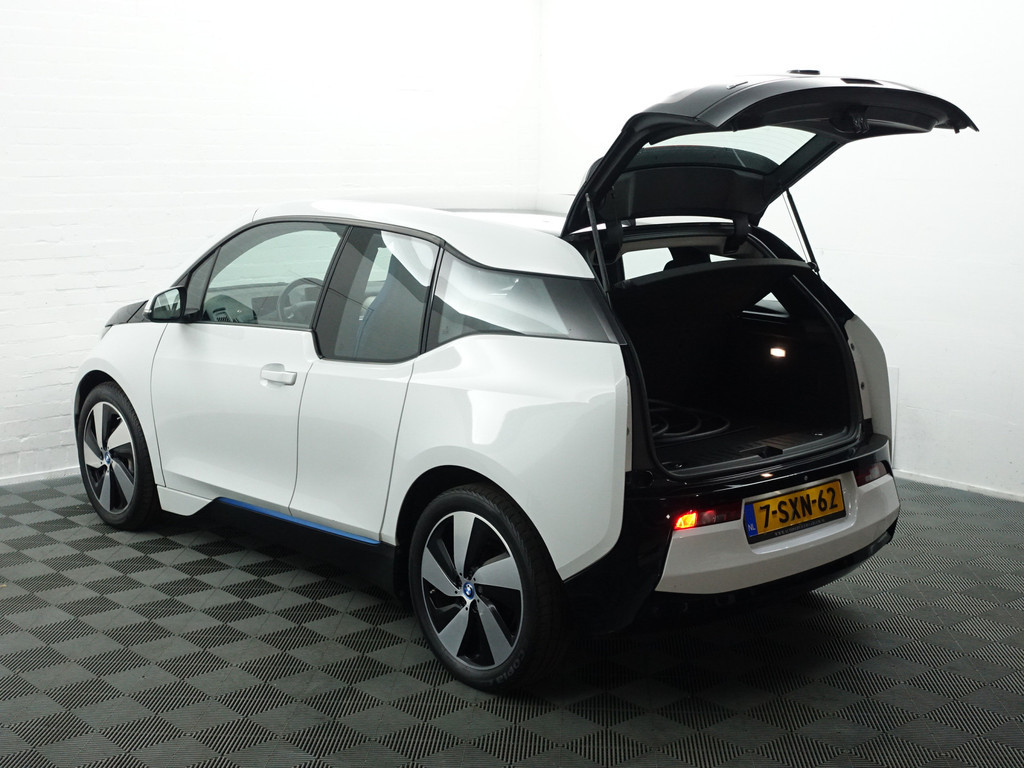 
								BMW i3 Basis High Executive 22 kWh Aut- Harman Kardon, Xenon Led, Camera, Navi, Stoelverwarming vol									
