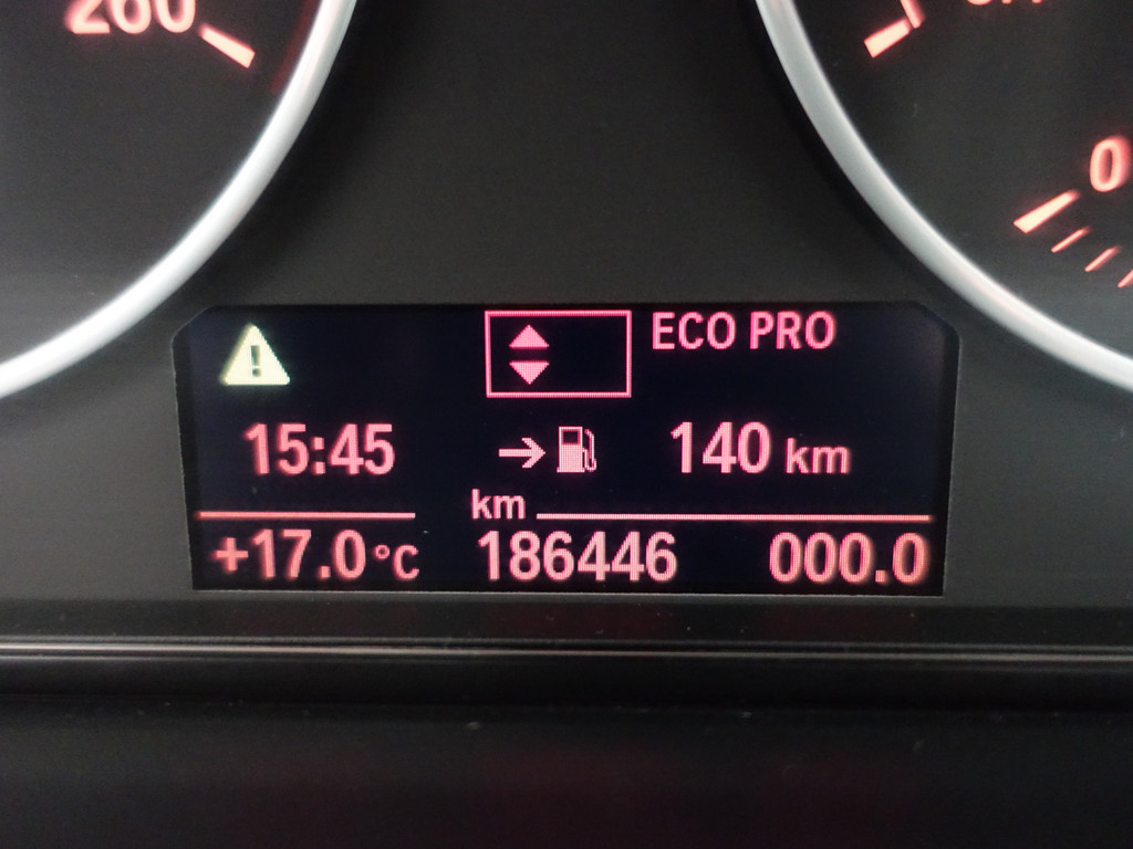 
BMW 3-serie 320i High Executive- Clima, Led, Dynamic Select, Cruise vol									