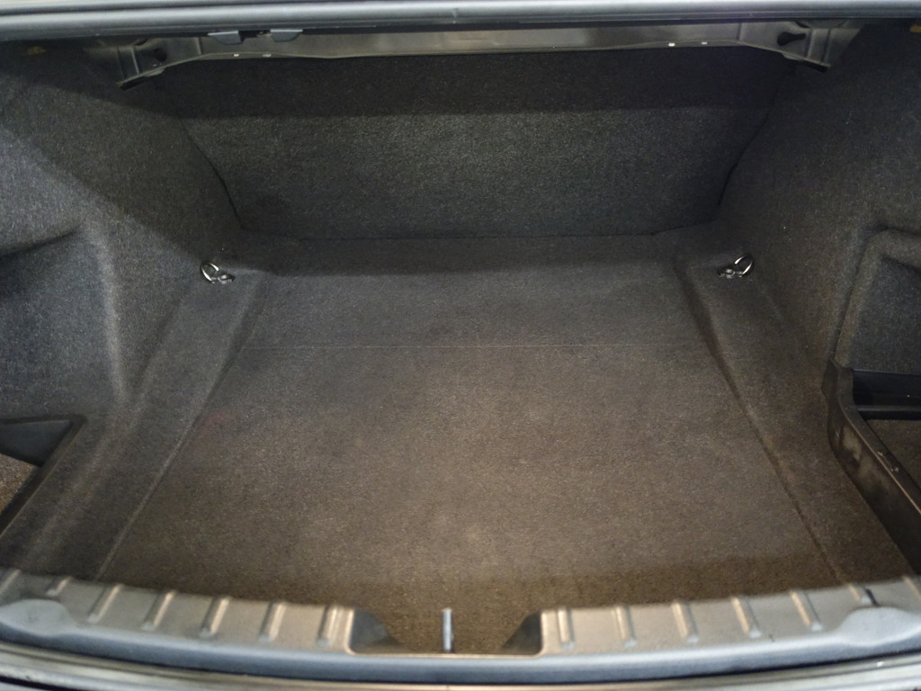 
BMW 3-serie 320i High Executive- Clima, Led, Dynamic Select, Cruise vol									