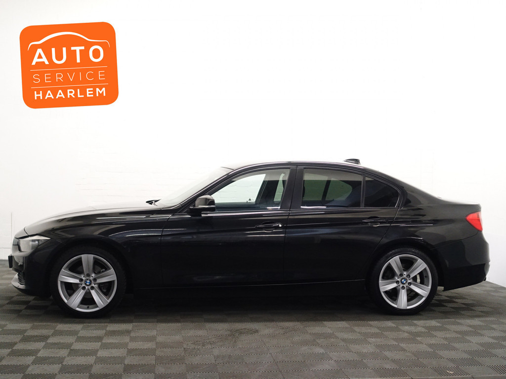 
BMW 3-serie 320i High Executive- Clima, Led, Dynamic Select, Cruise vol									