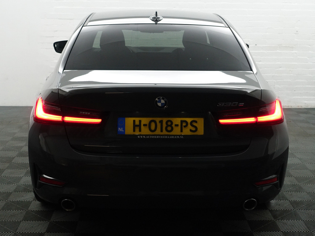 
BMW 3-serie 330e eDrive M Sport Aut- Harman Kardon, CarPlay, 360 Camera, Sport Leder Interieur, Virtual Cockpit, Xenon Led vol									