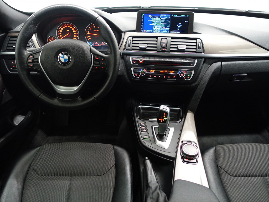 
BMW 3-serie Gran Turismo 328i M-Sport Black Performance Aut- Head Up, Panodak, Xenon Led, Leder, Navi vol									