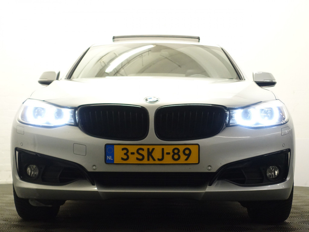 
BMW 3-serie Gran Turismo 328i M-Sport Black Performance Aut- Head Up, Panodak, Xenon Led, Leder, Navi vol									