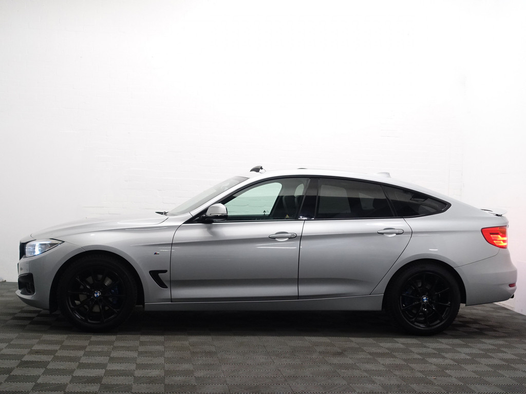 
BMW 3-serie Gran Turismo 328i M-Sport Black Performance Aut- Head Up, Panodak, Xenon Led, Leder, Navi vol									