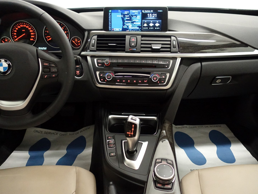 
BMW 3-serie Gran Turismo 320i M Sport Aut- Panoramadak, Sport Leder, Xenon Led, Head up, Memory vol									