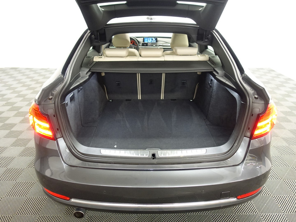 
BMW 3-serie Gran Turismo 320i M Sport Aut- Panoramadak, Sport Leder, Xenon Led, Head up, Memory vol									