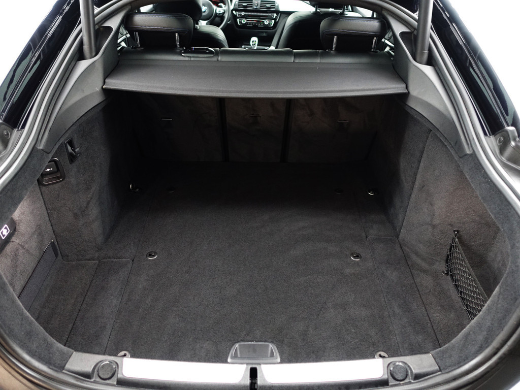 
BMW 4 Serie Gran Coupé 420i M Sport Shadowline Aut- Schuifdak, Head Up, Virtual cockpit, Harman Kardon, Xenon Led vol									
