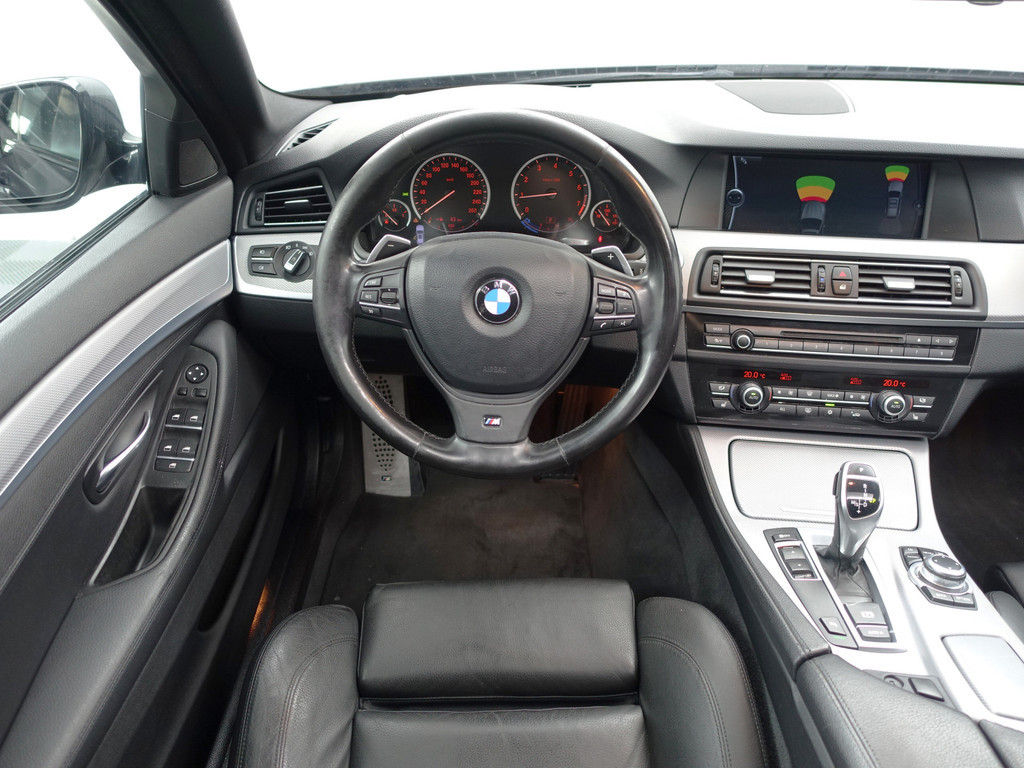 
								BMW 5 Serie Touring 520i 184Pk M Sport Aut- Panoramadak, Virtual Cockpit, Park Assist, Xenon Led, Navi vol									