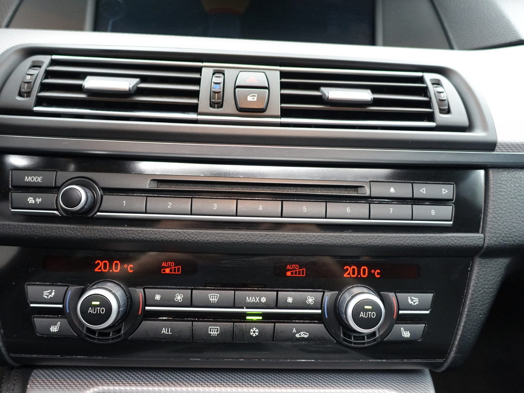 
								BMW 5 Serie Touring 520i 184Pk M Sport Aut- Panoramadak, Virtual Cockpit, Park Assist, Xenon Led, Navi vol									